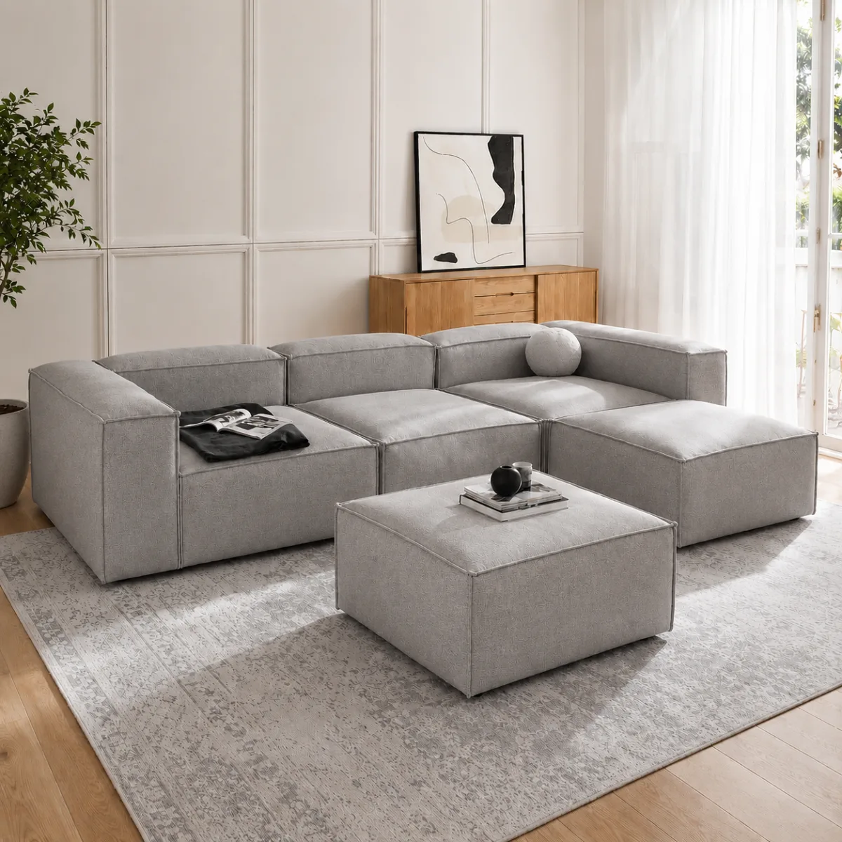 Sofá modular de 5 piezas en sala mexicana, configuración en L